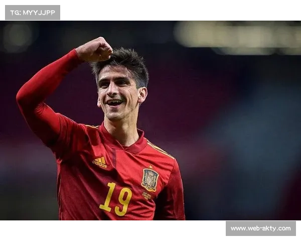 赫拉德-莫雷诺任意球打高,黄潜球迷摊手不满